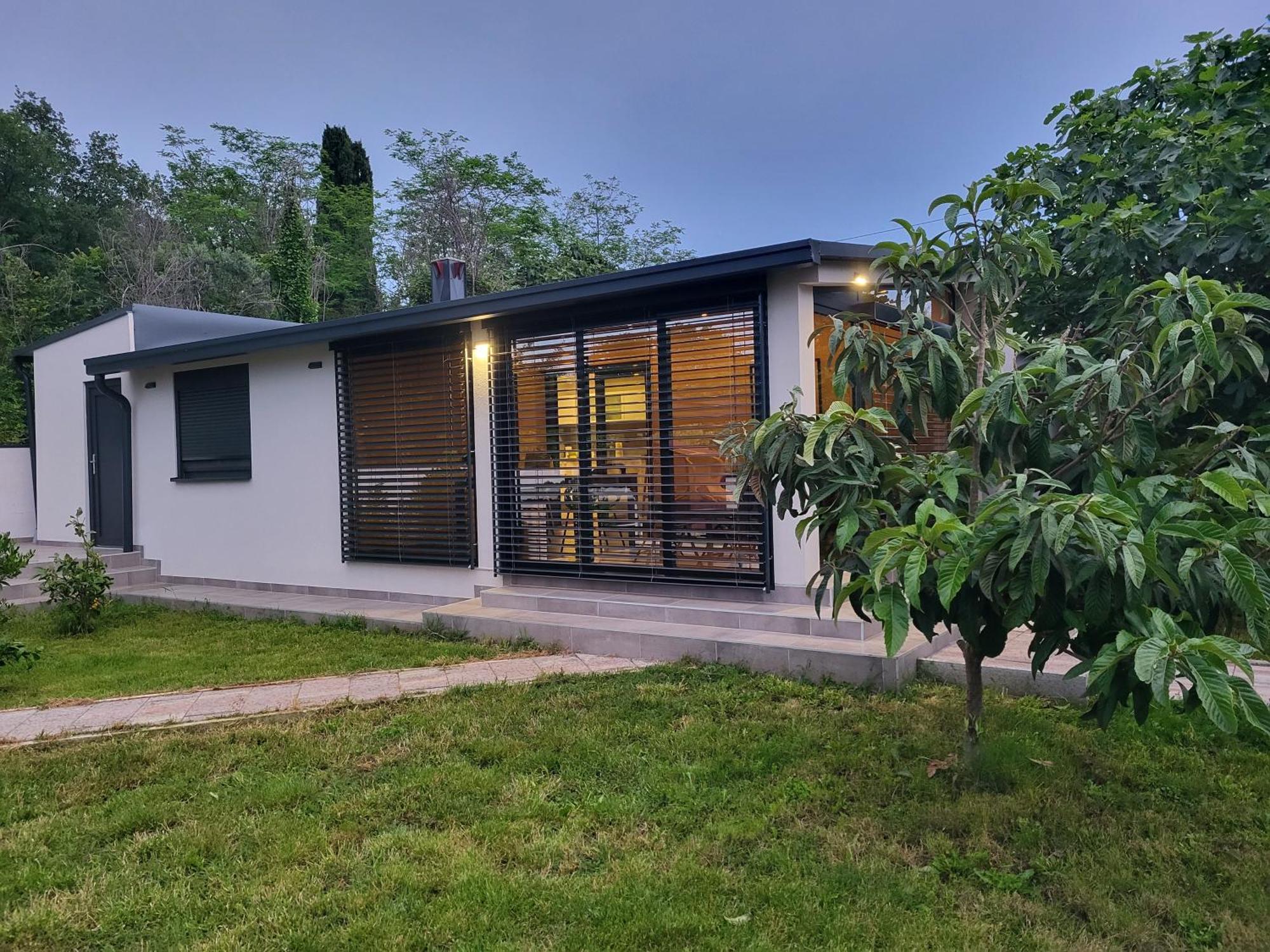 Guest House Tika 메덜린 외부 사진