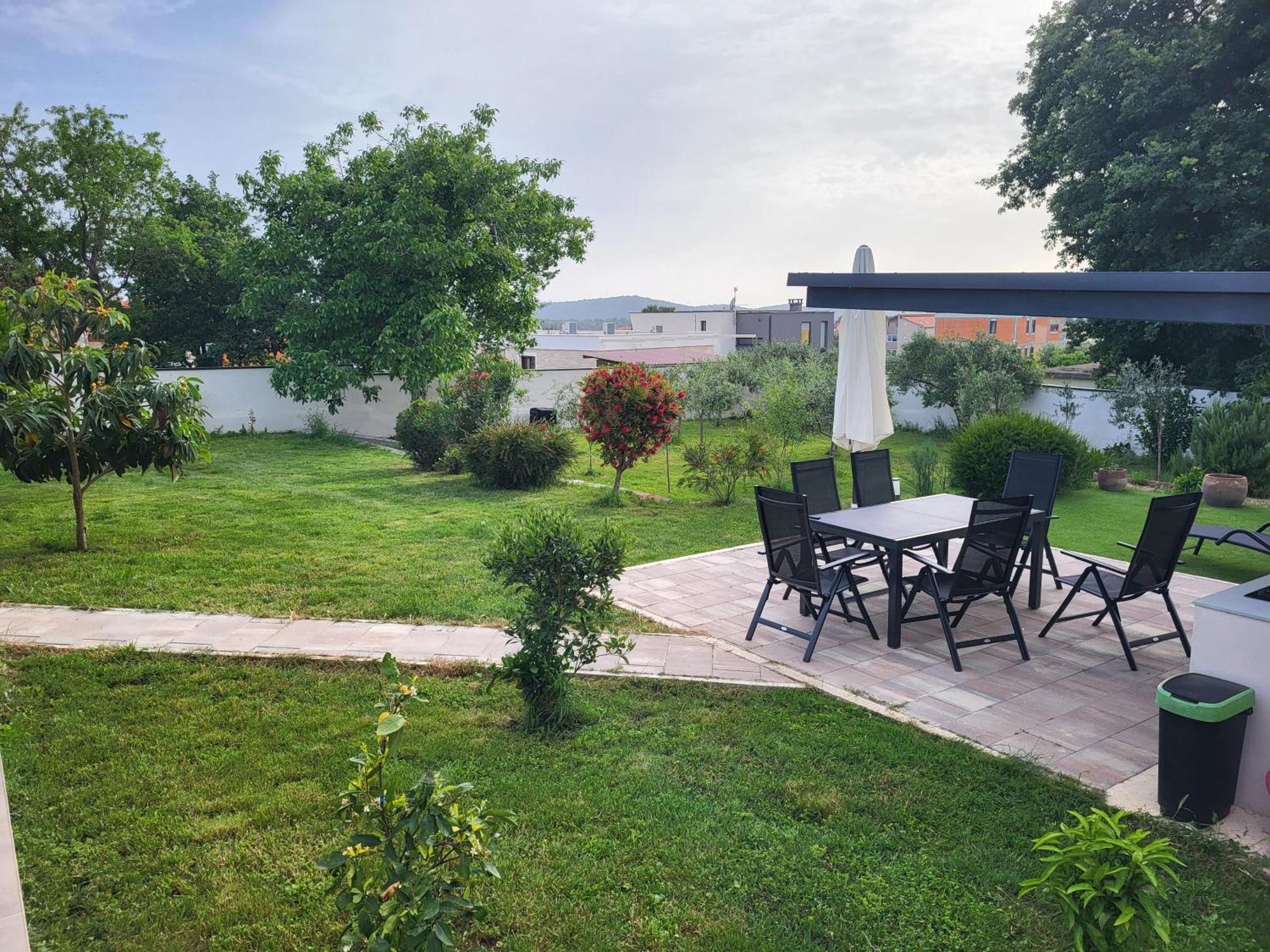 Guest House Tika 메덜린 외부 사진